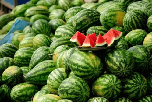 定远网红吃瓜事件真相是真的吗,真相揭秘，还原事件始末